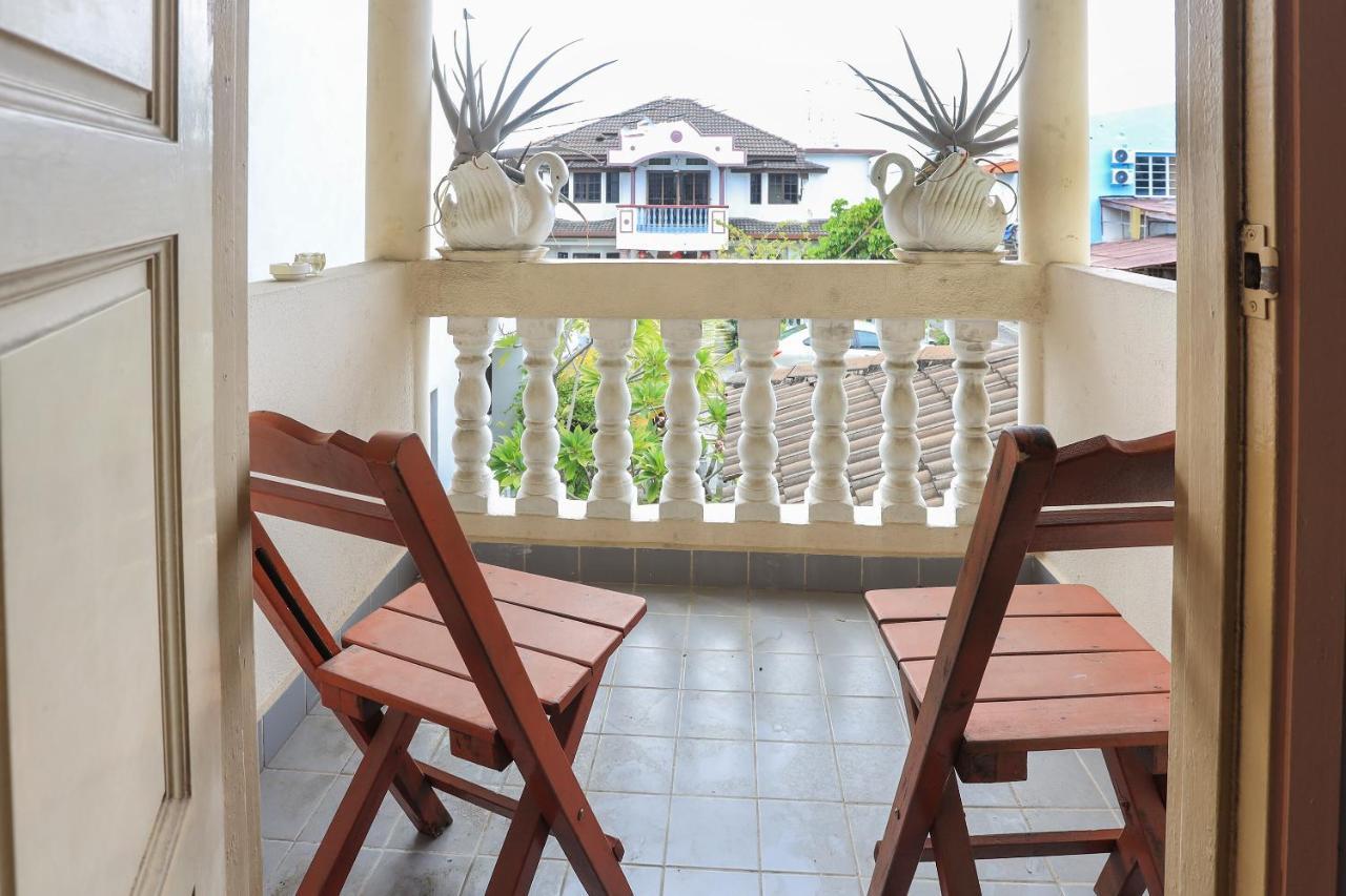 Oyo Home 90229, 3 Little Birds Homestay 4Bhk Malacca Ngoại thất bức ảnh