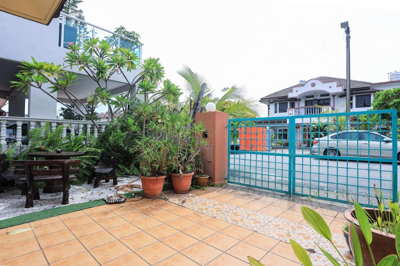 Oyo Home 90229, 3 Little Birds Homestay 4Bhk Malacca Ngoại thất bức ảnh