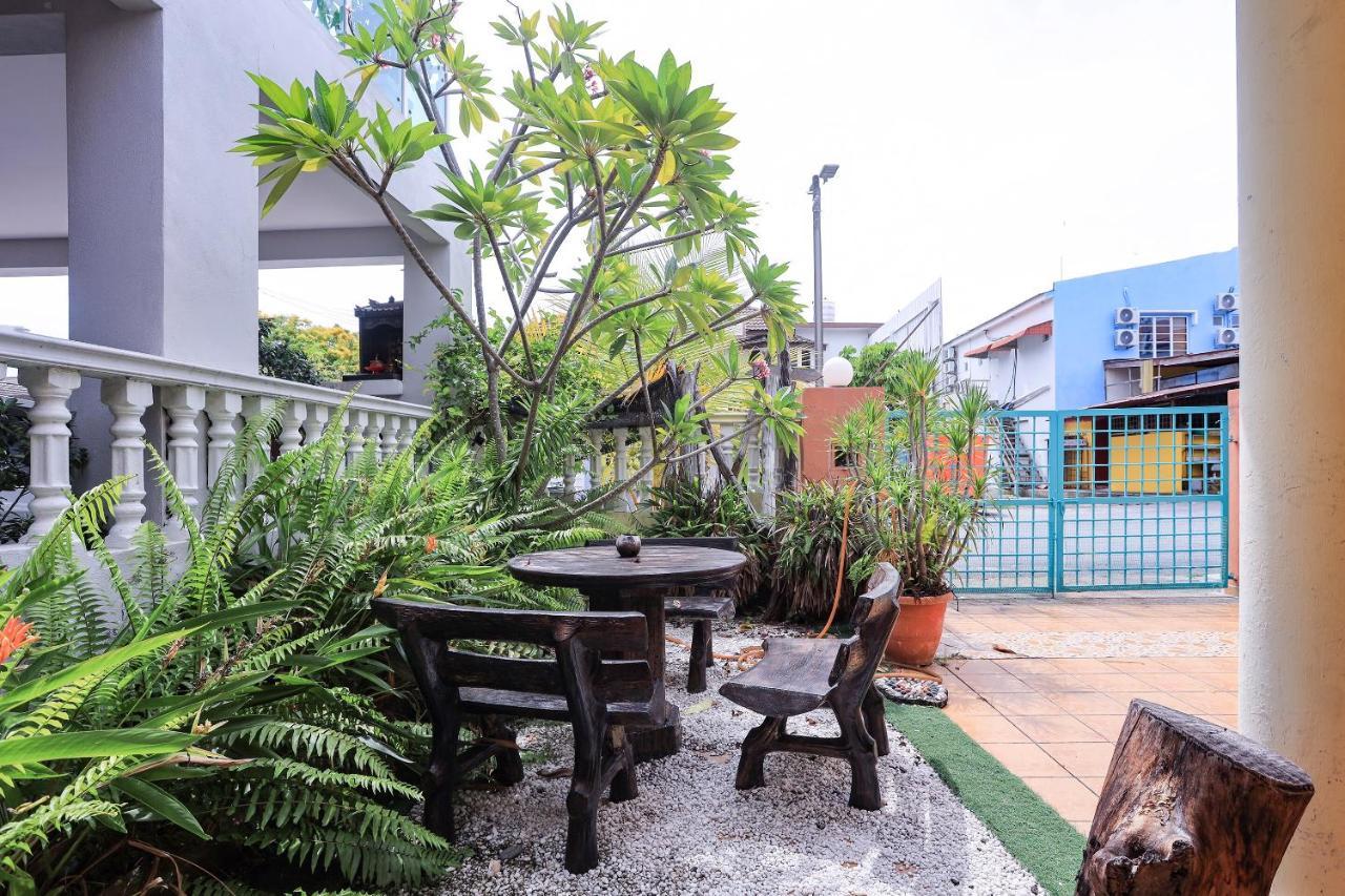 Oyo Home 90229, 3 Little Birds Homestay 4Bhk Malacca Ngoại thất bức ảnh